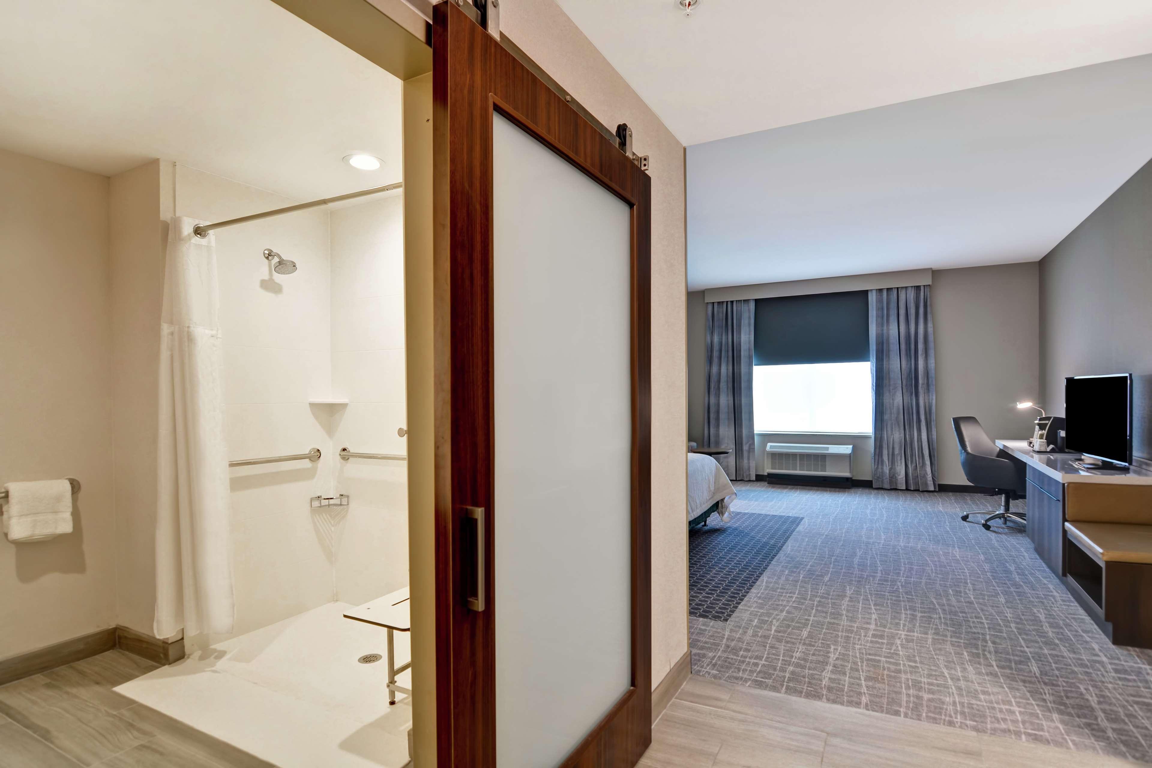 Hilton Garden Inn Princeton Lawrenceville Exterior photo
