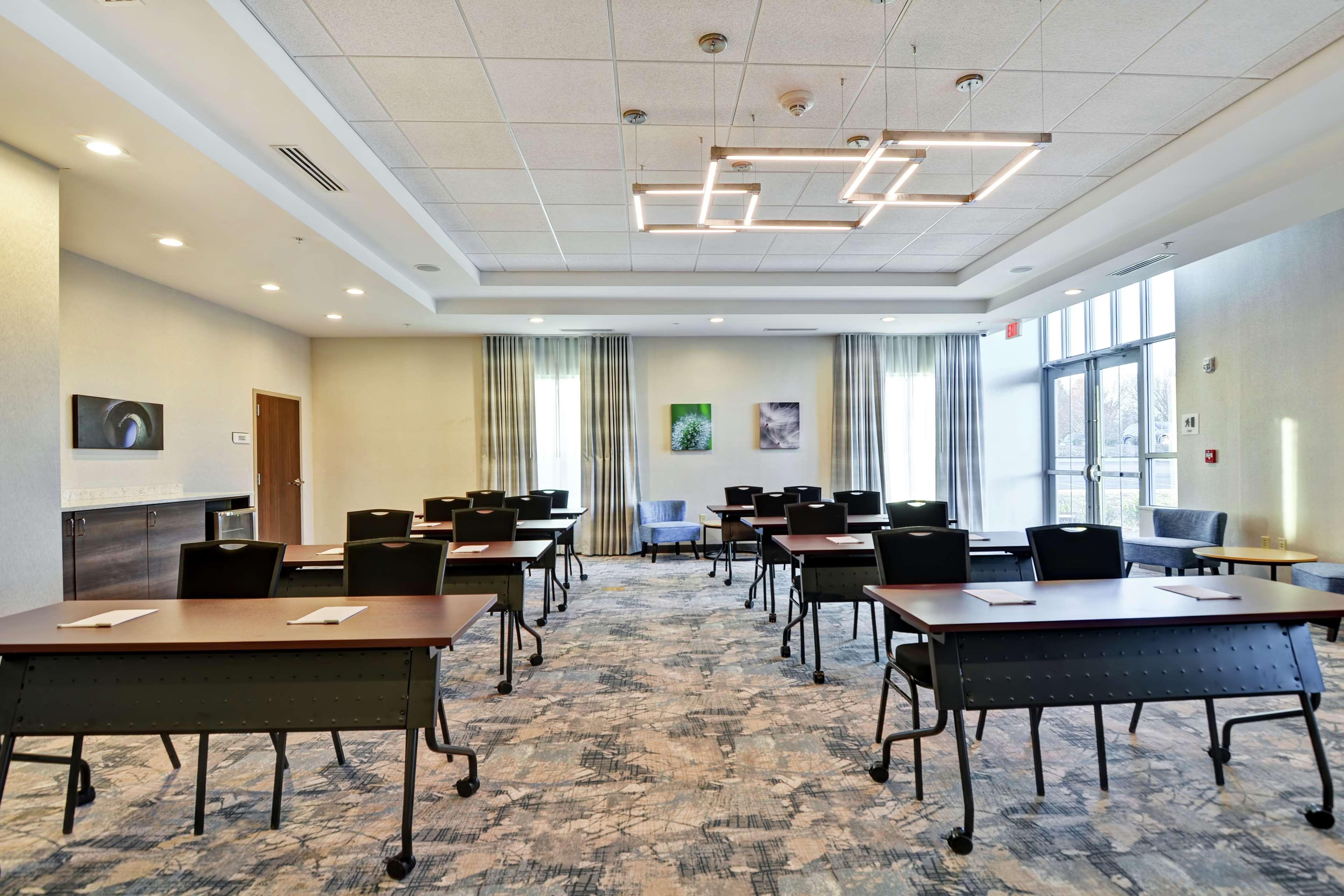 Hilton Garden Inn Princeton Lawrenceville Exterior photo