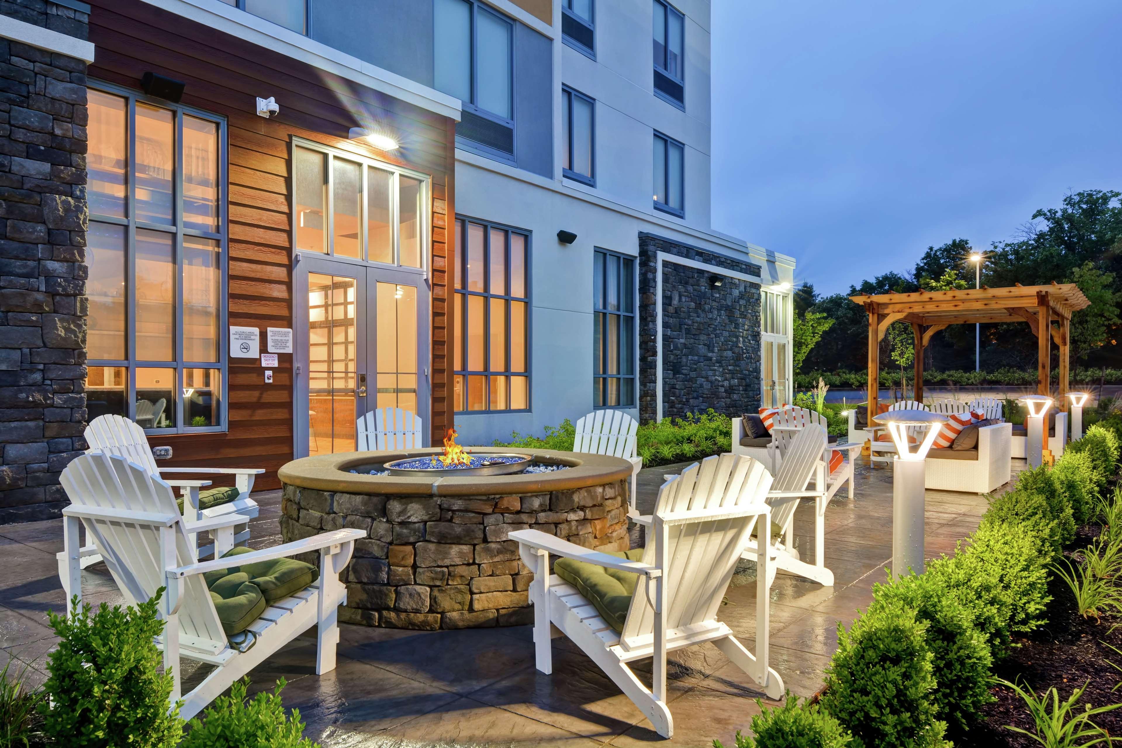 Hilton Garden Inn Princeton Lawrenceville Exterior photo